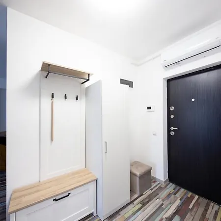 Apartment Lovely With Parking And Balcony